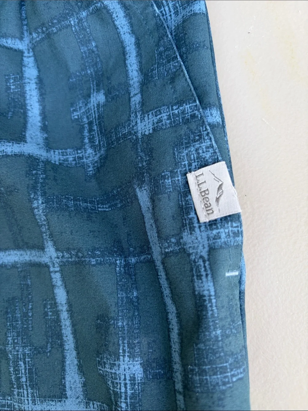 L.L. Bean Men's Slate Blue Geometric Swim Trunks